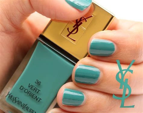 Yves Saint Laurent La Laque Couture Nail Lacquer in Vert 